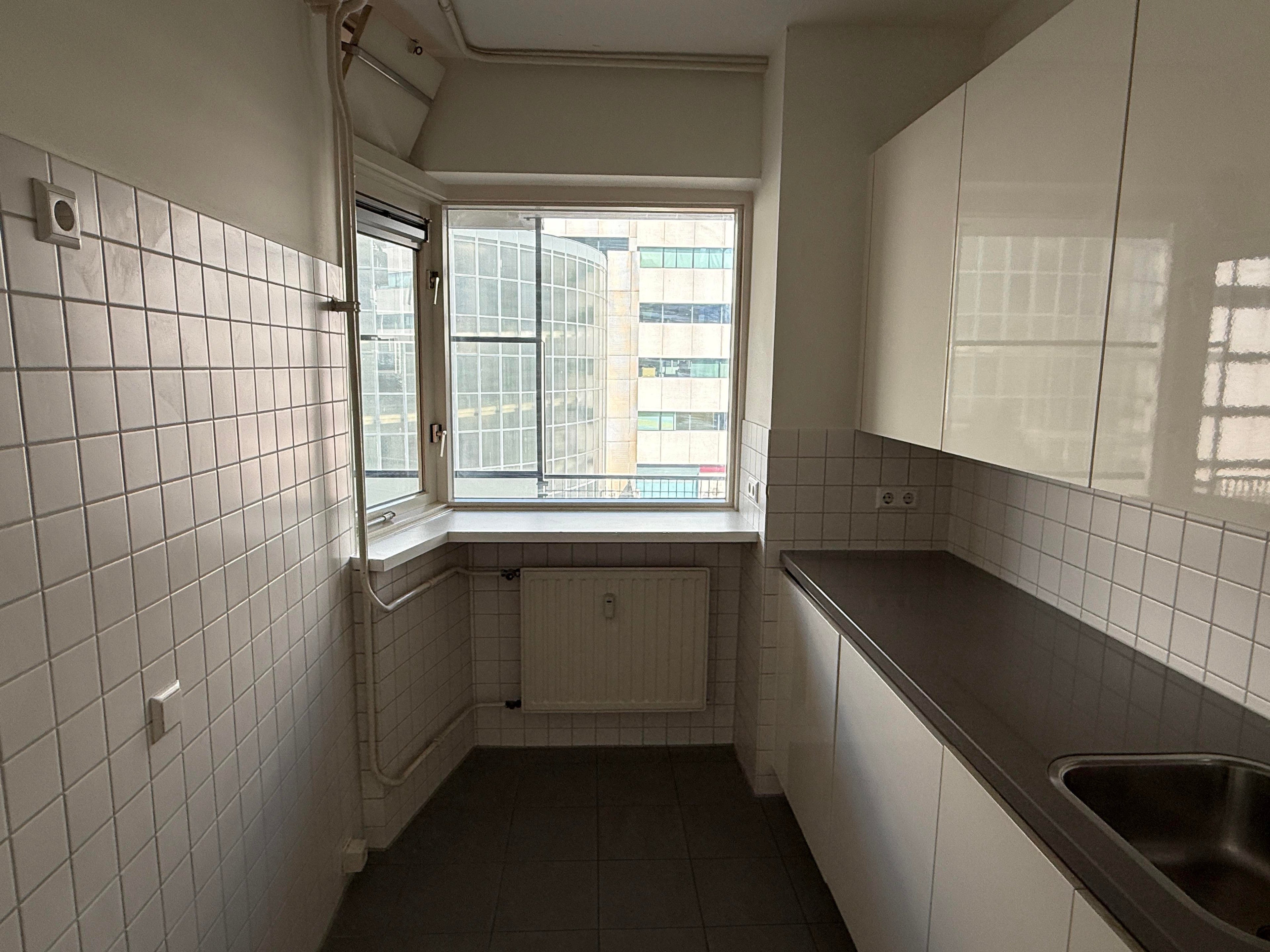 Woning te huur: Kruiskade, Rotterdam