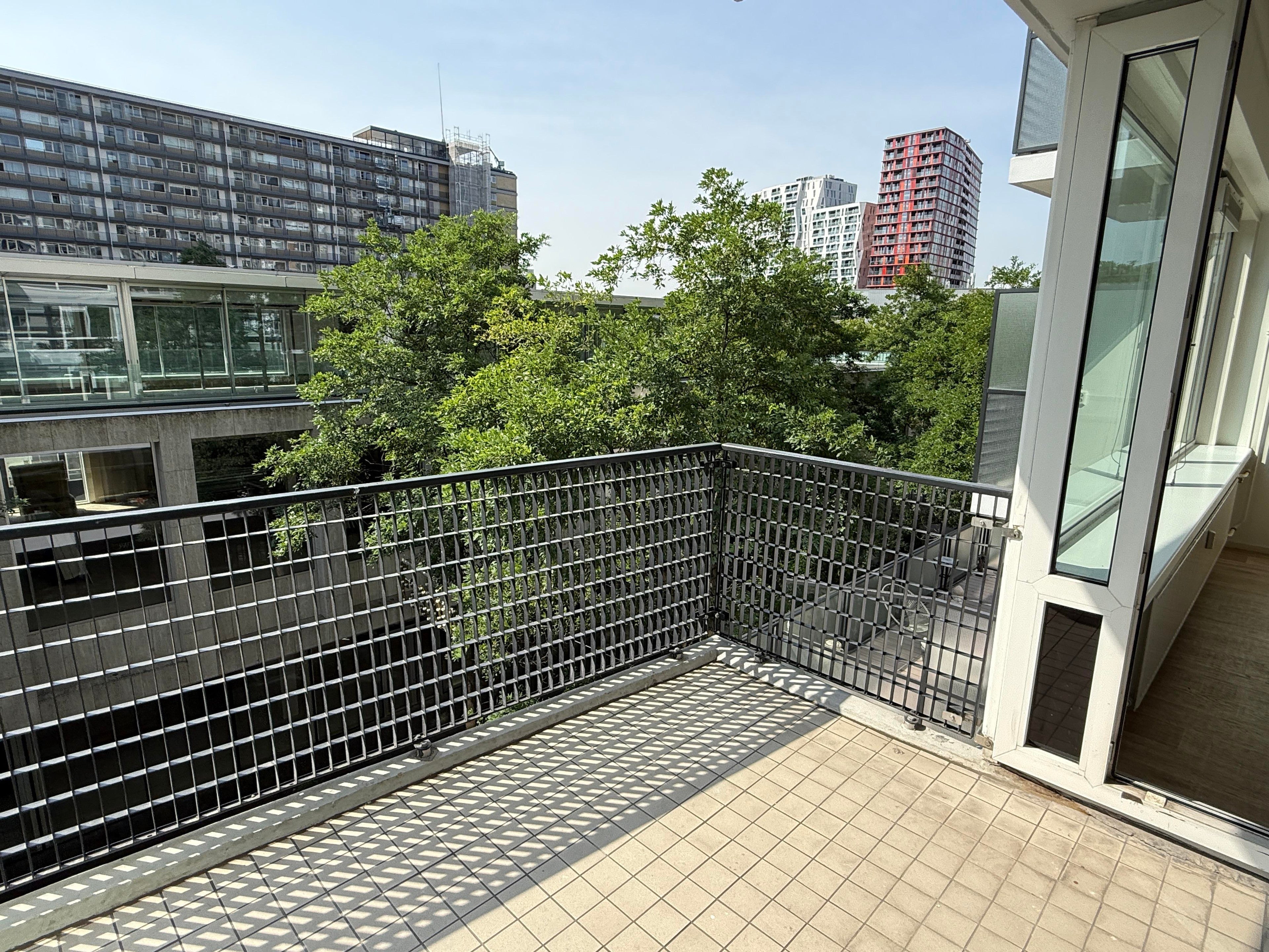 Woning te huur: Kruiskade, Rotterdam