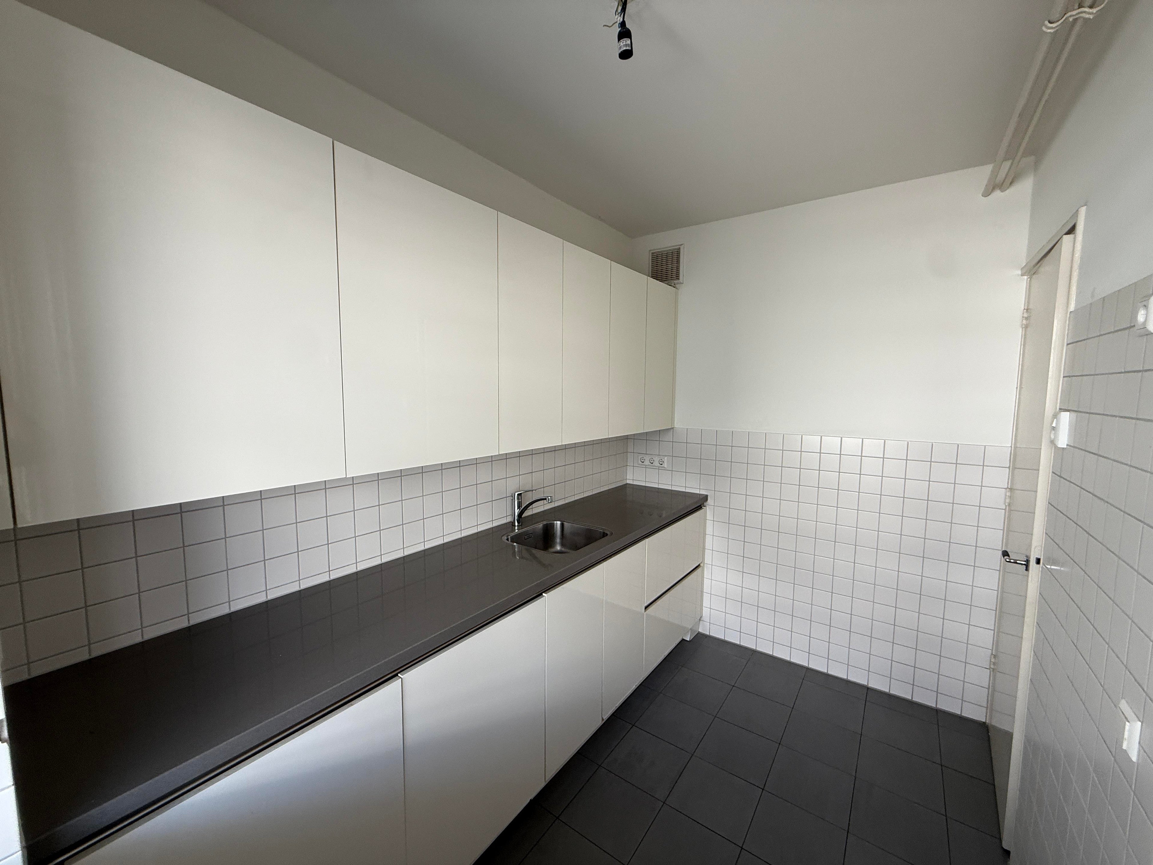 Woning te huur: Kruiskade, Rotterdam