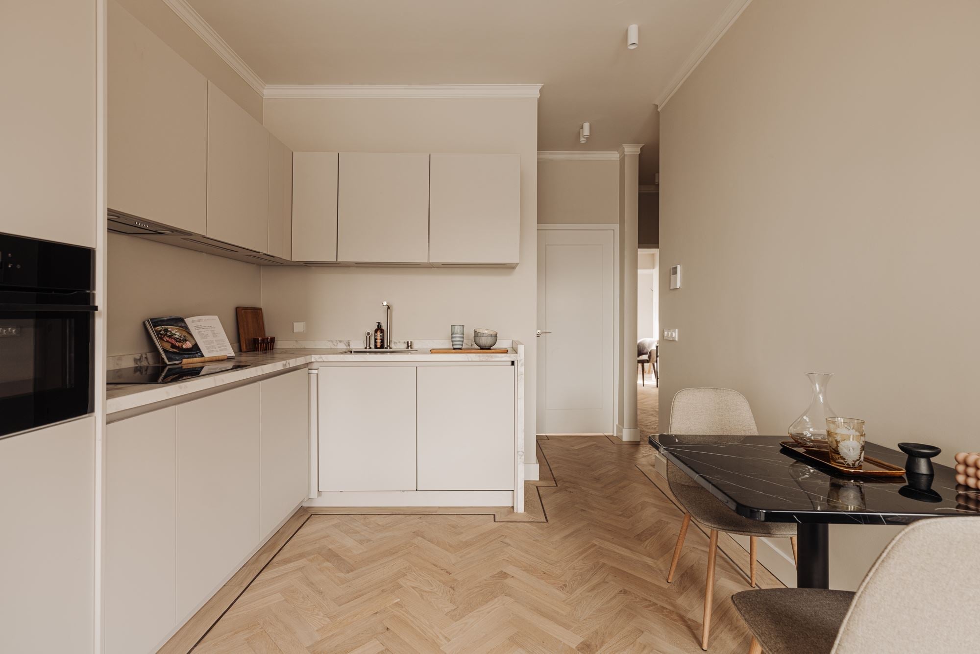 Woning te huur: Kromme Waal, Amsterdam