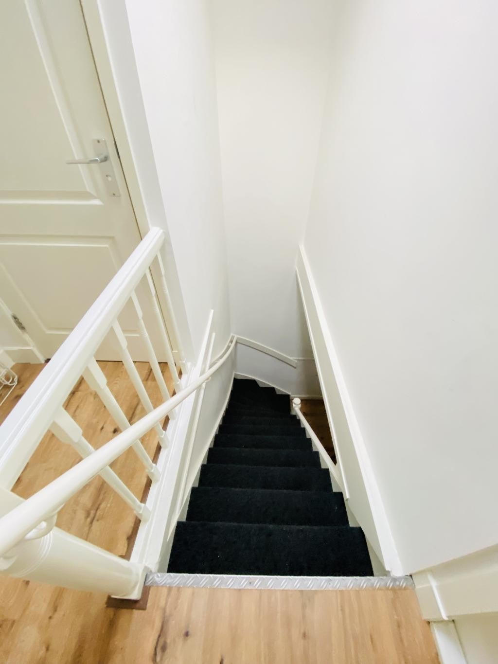 Woning te huur: Larensestraat 111STUDIO-2, 'S-Gravenhage