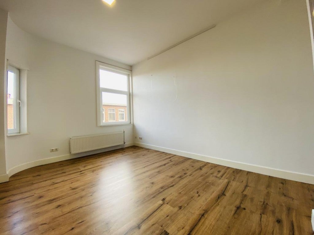 Woning te huur: Larensestraat 111STUDIO-2, 'S-Gravenhage