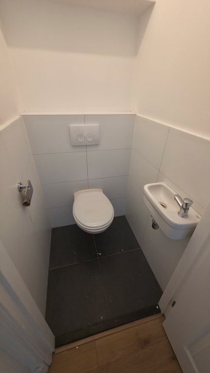 Woning te huur: Mathenesserweg, Rotterdam