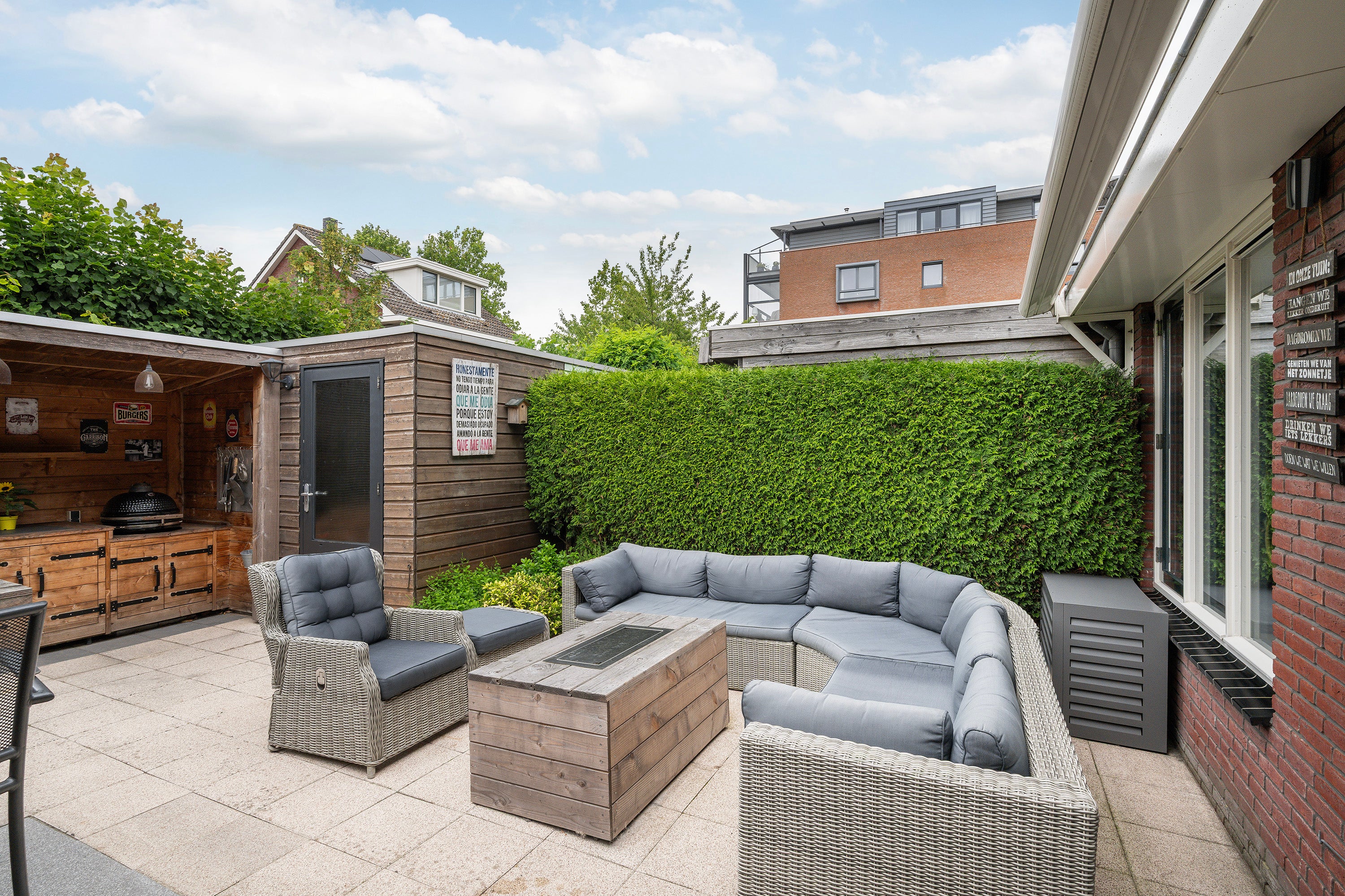 Tussenwoning te koop: Graaf Arnulfstraat 40, Vlaardingen