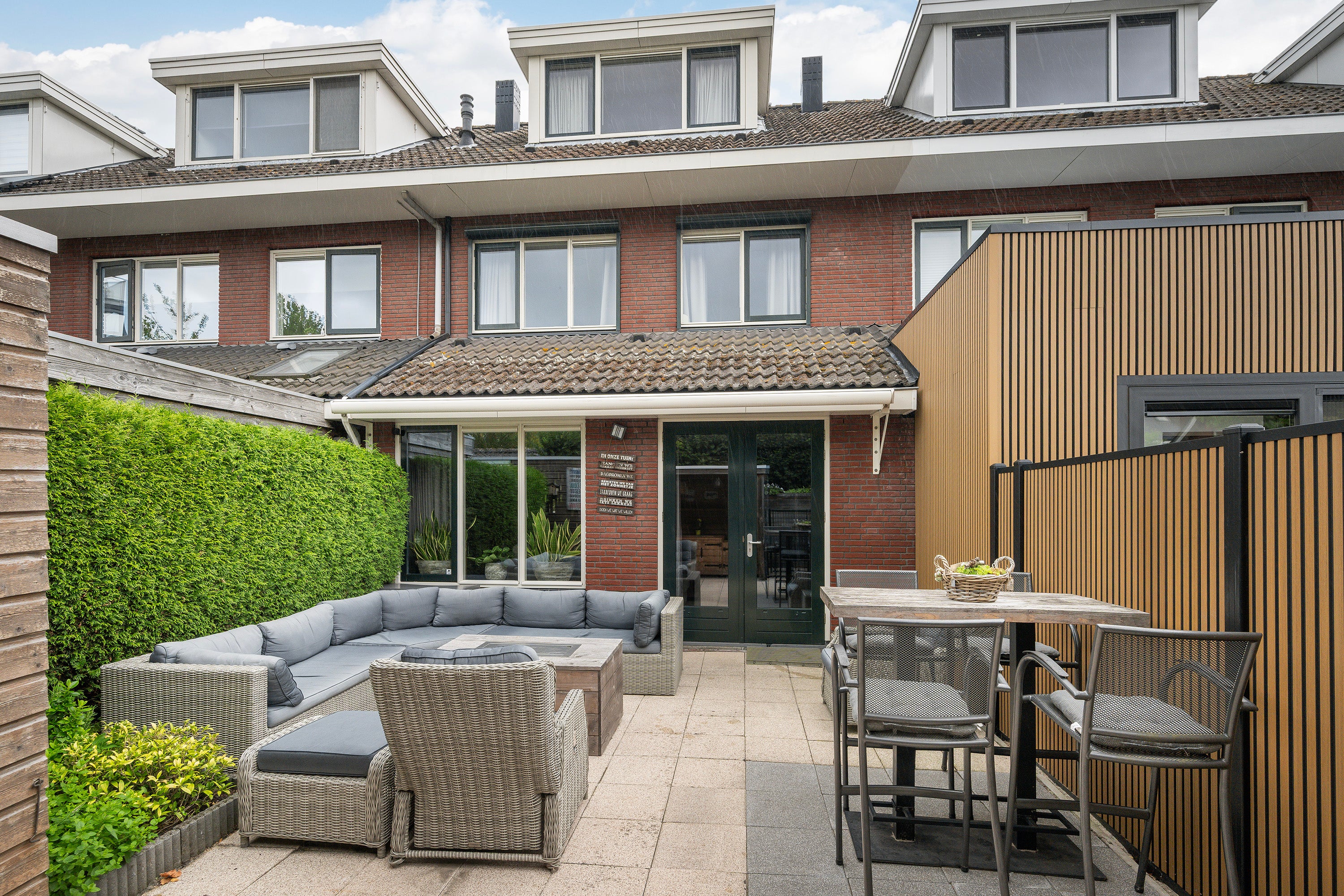 Tussenwoning te koop: Graaf Arnulfstraat 40, Vlaardingen