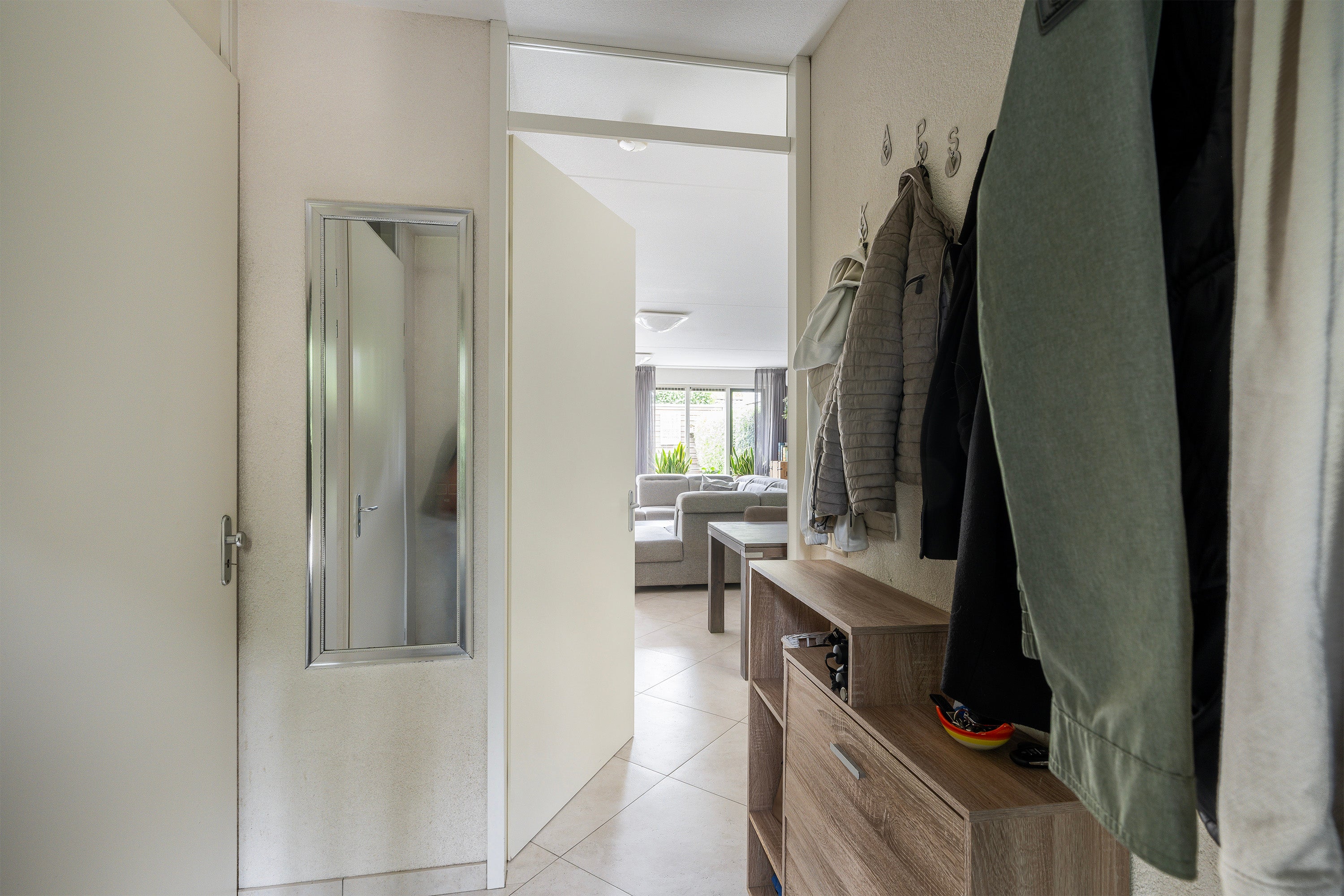 Tussenwoning te koop: Graaf Arnulfstraat 40, Vlaardingen