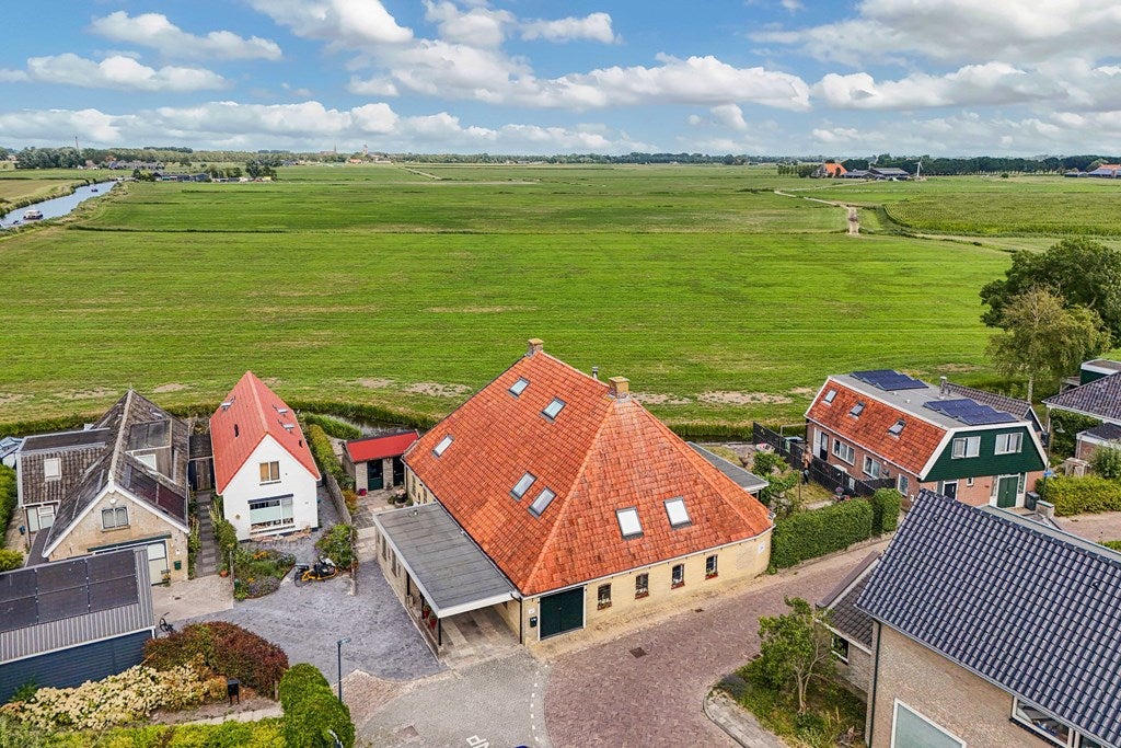 Huis Kerkstraat 19 in Tjerkwerd