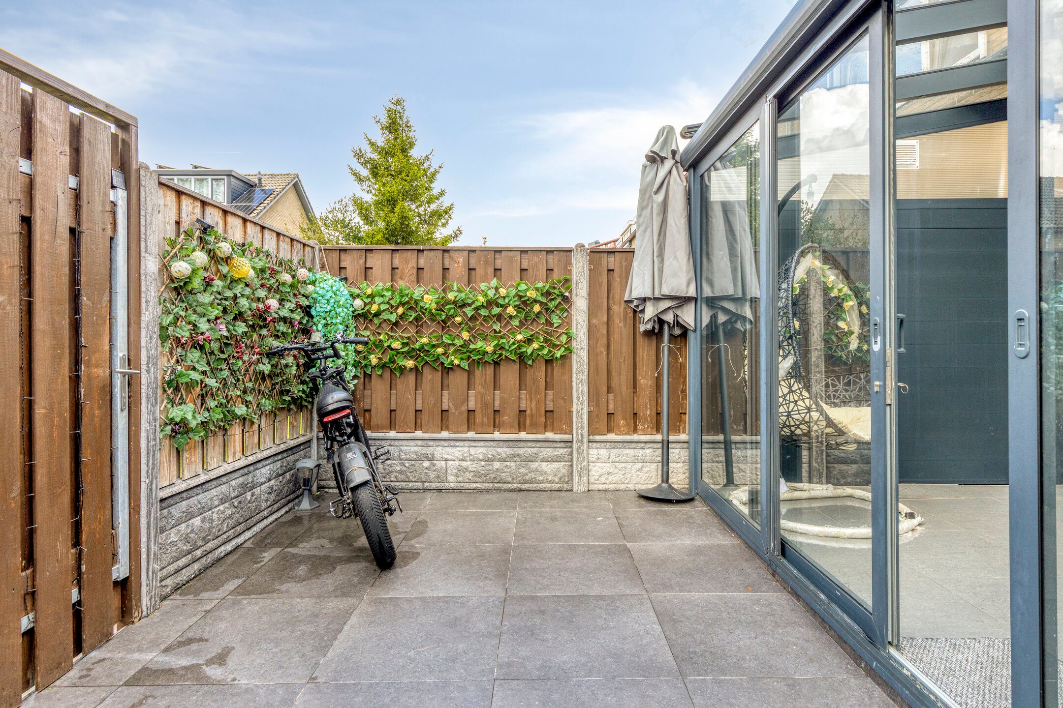 Tussenwoning te koop: Pinasstraat 8, Zaandam