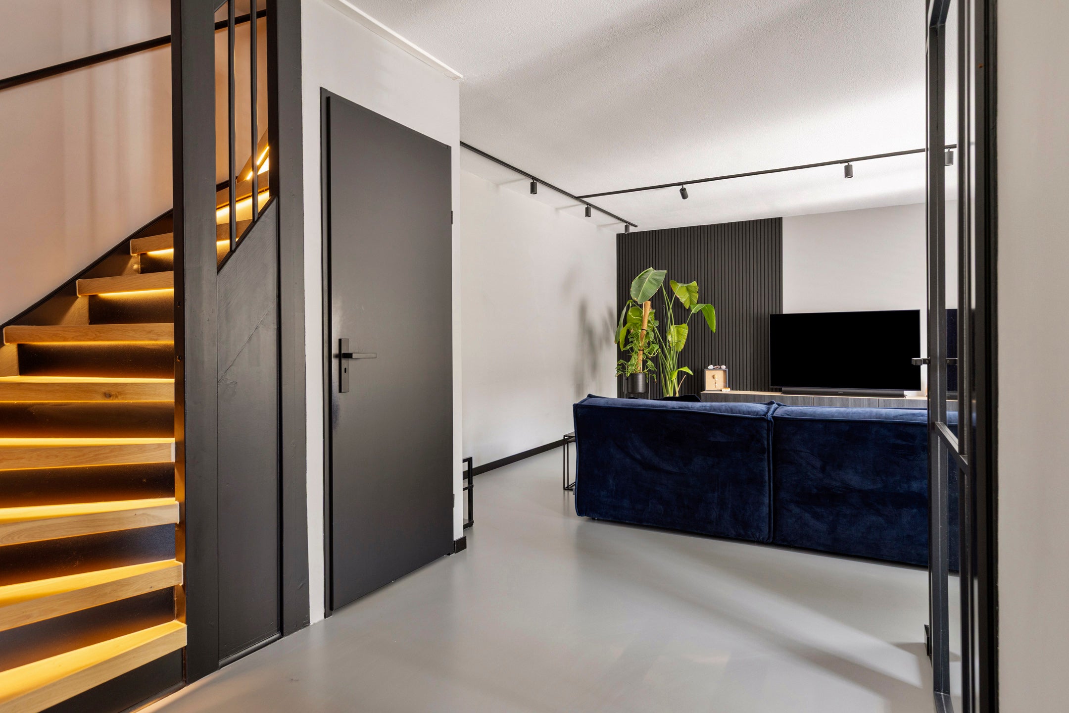 Tussenwoning te koop: Dirkslandstraat 40A, Rotterdam