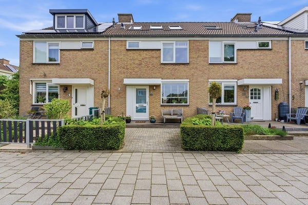 Huis Aelbert Cuyplaan 73 in Hendrik-Ido-Ambacht