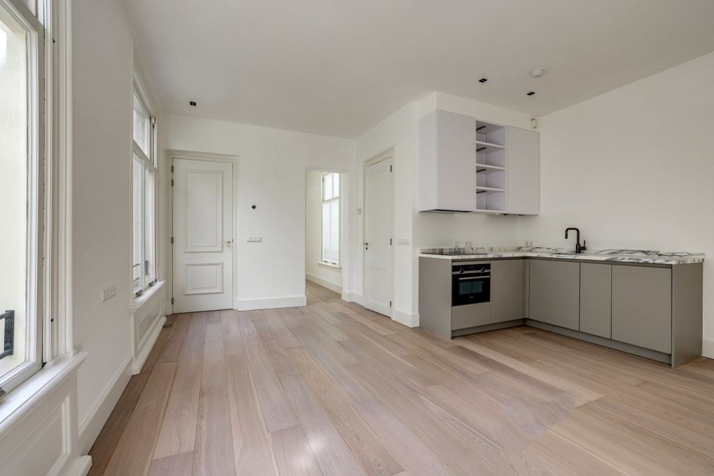 Te huur Appartement Oudezijds Achterburgwal in Amsterdam