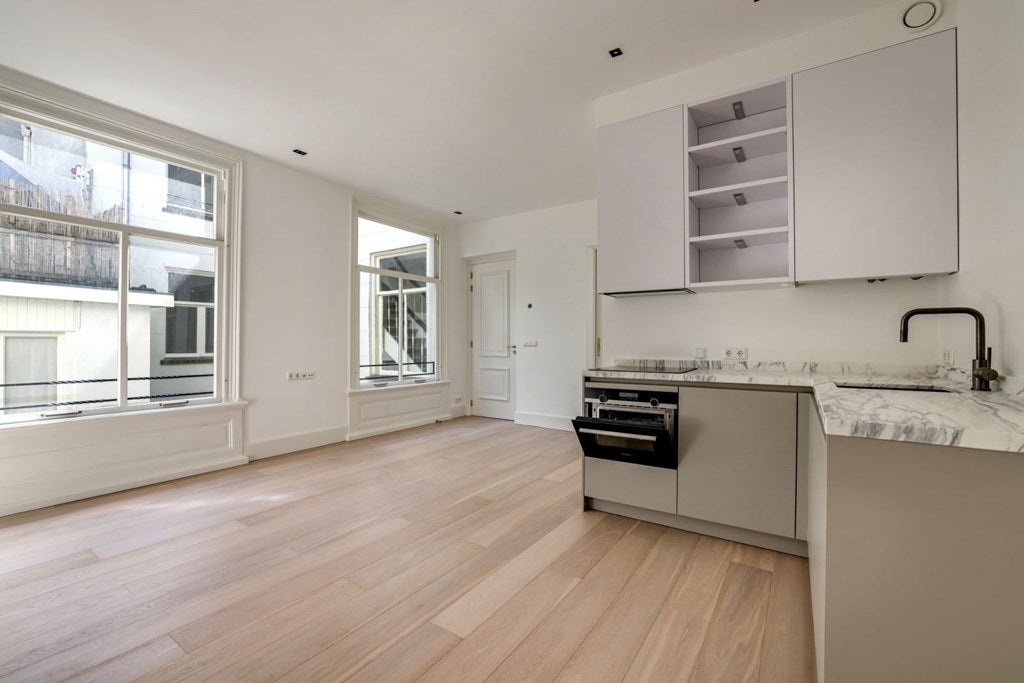 Te huur Appartement Oudezijds Achterburgwal in Amsterdam