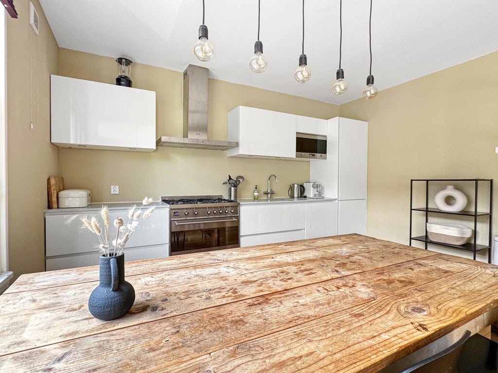 Te huur Appartement Haarlemmermeerstraat in Amsterdam