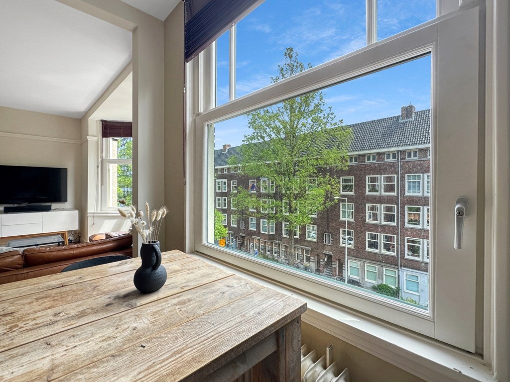 Te huur Appartement Haarlemmermeerstraat in Amsterdam