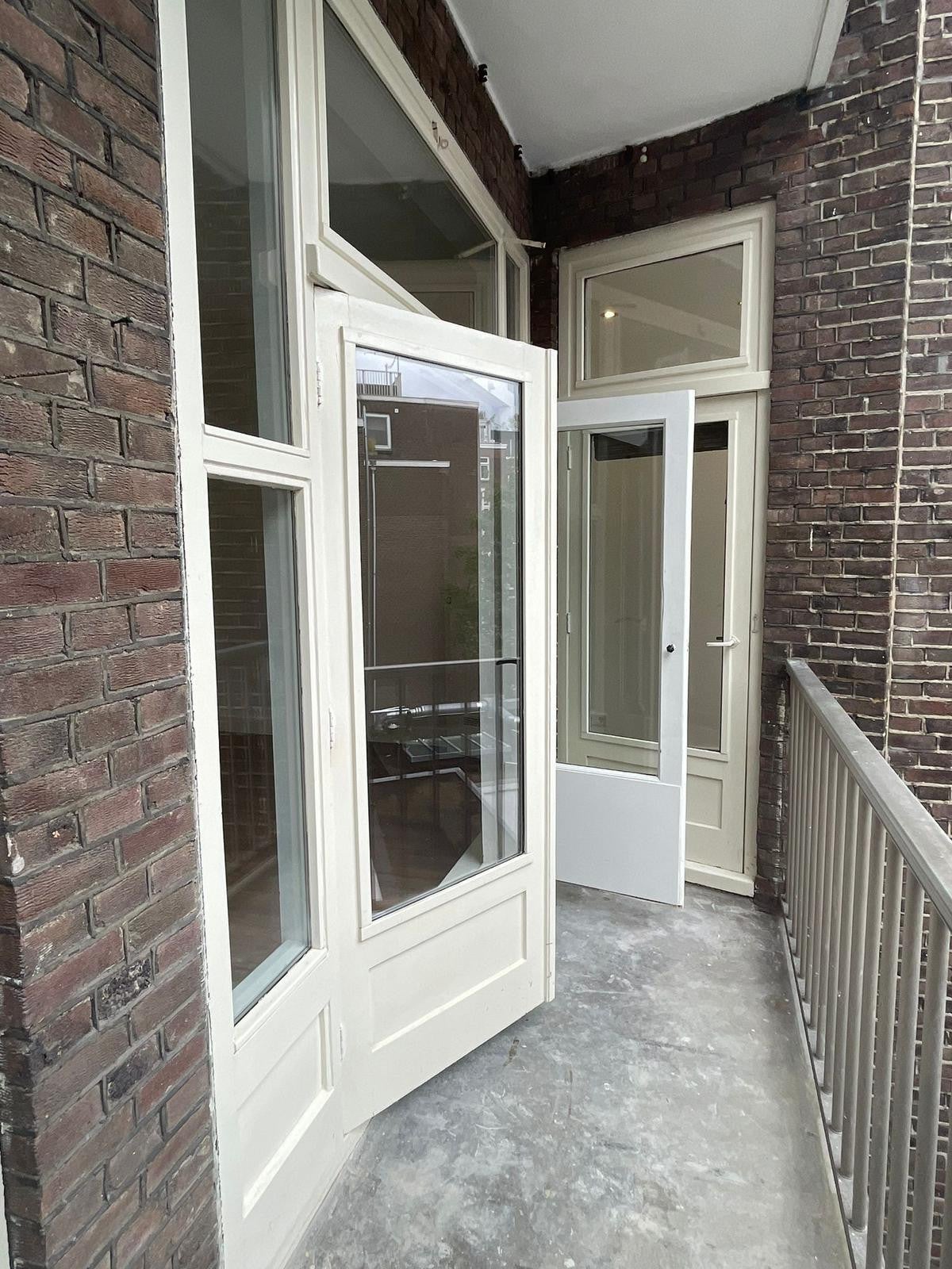 Woning te huur: Onderlangs, Amsterdam