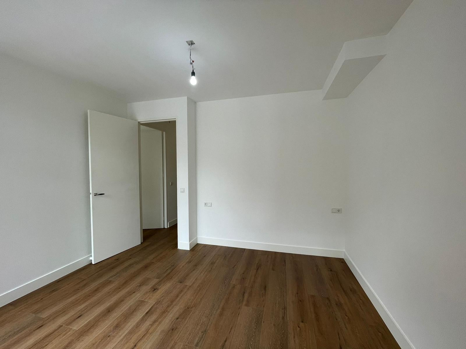 Woning te huur: Onderlangs, Amsterdam