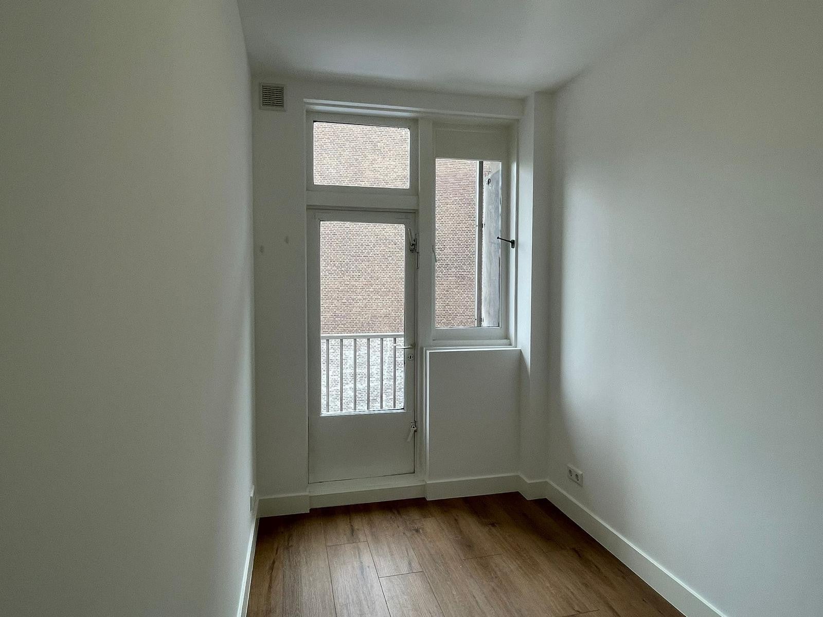 Woning te huur: Onderlangs, Amsterdam