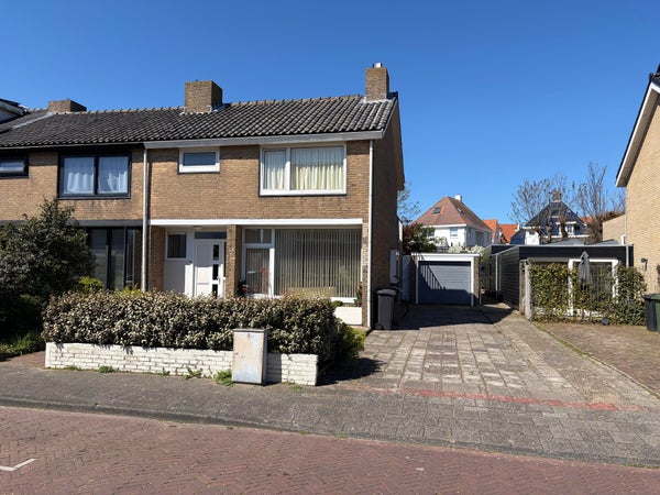Huis Mr Troelstrastraat in Zandvoort
