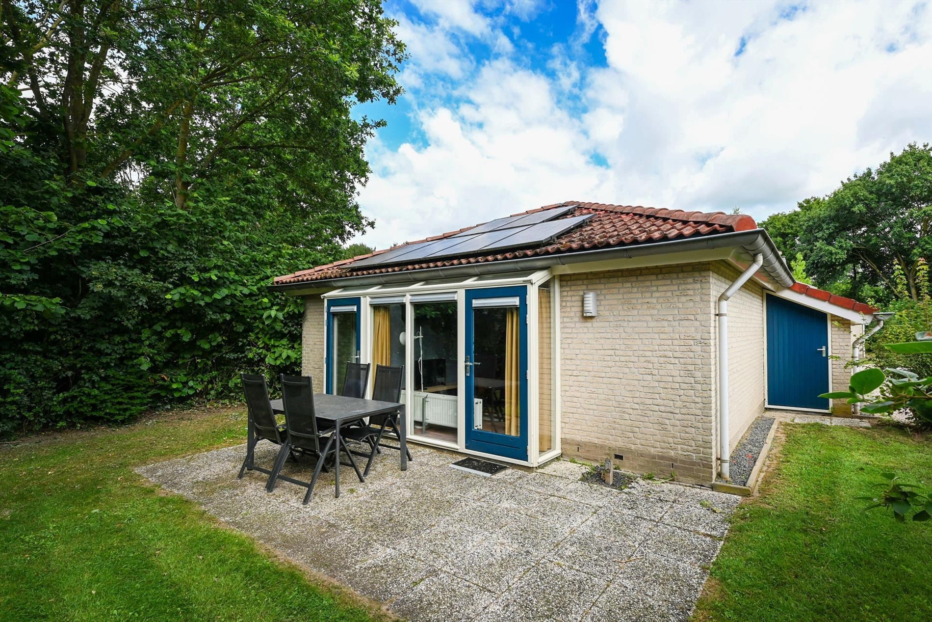 Huis Landweerswal 2 40 in Braamt