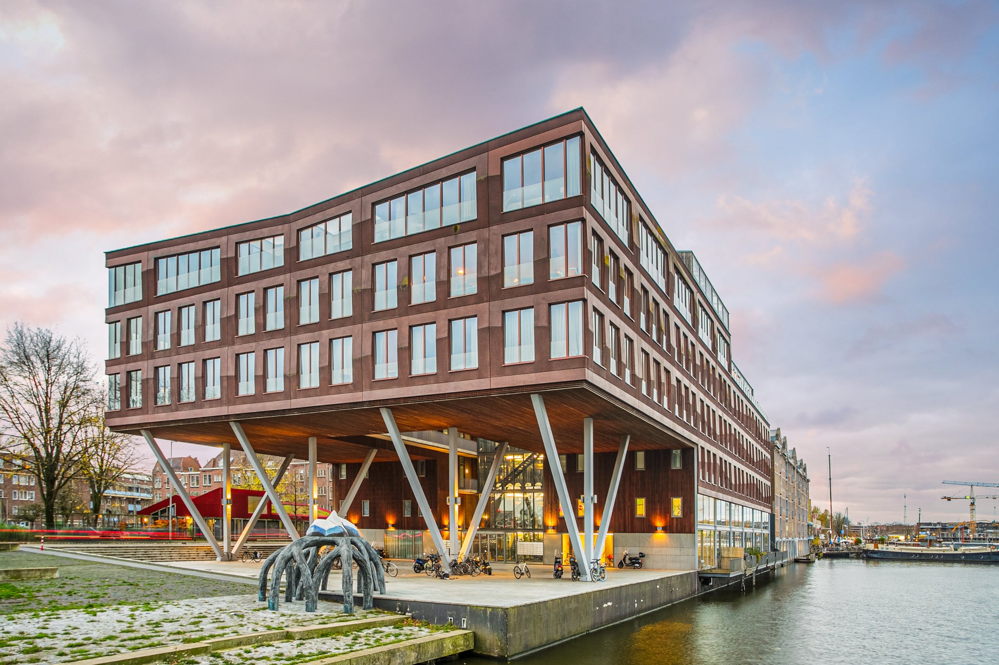 Flat Barentszplein 8 A