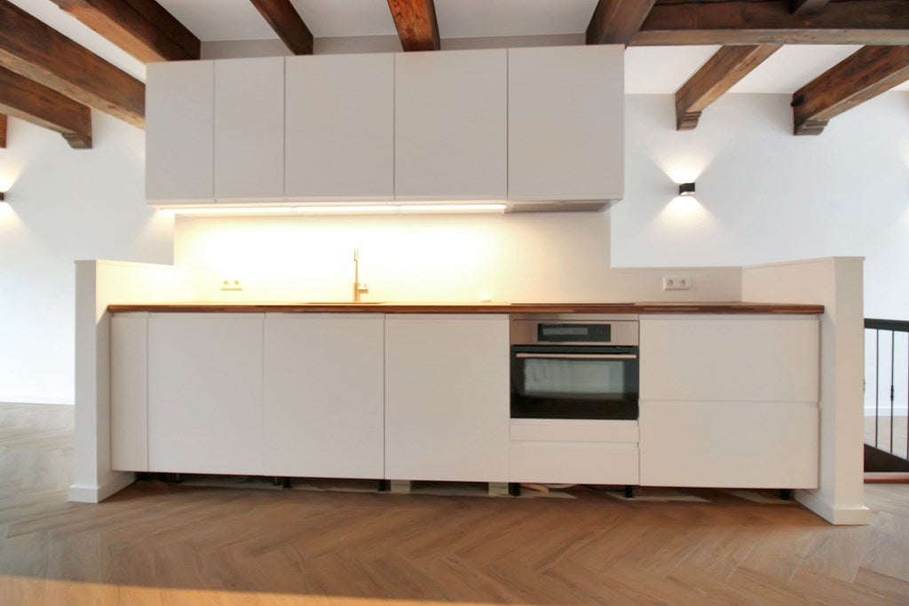 Appartement te huur: Nieuwendijk 36-3, Amsterdam