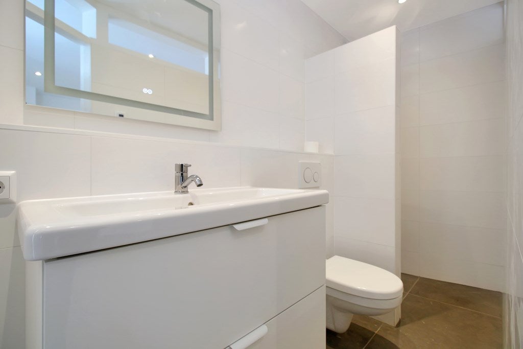 Appartement te huur: Nieuwendijk 36-3, Amsterdam
