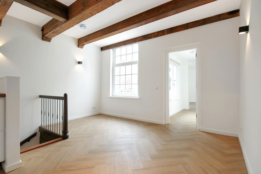 Appartement te huur: Nieuwendijk 36-3, Amsterdam