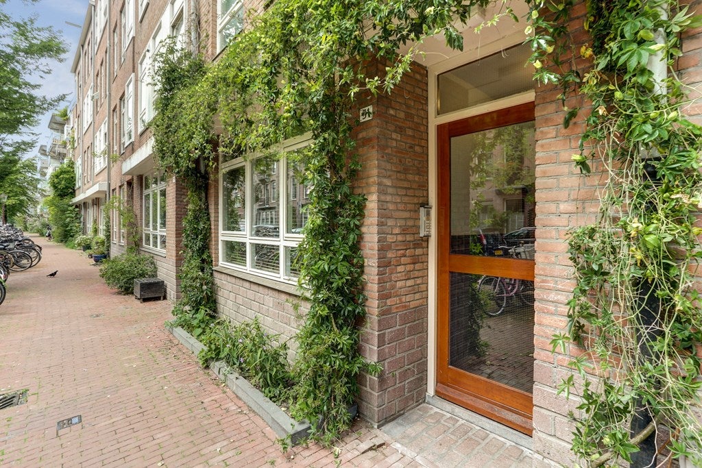 Studio te koop: Eerste Atjehstraat 31H, Amsterdam