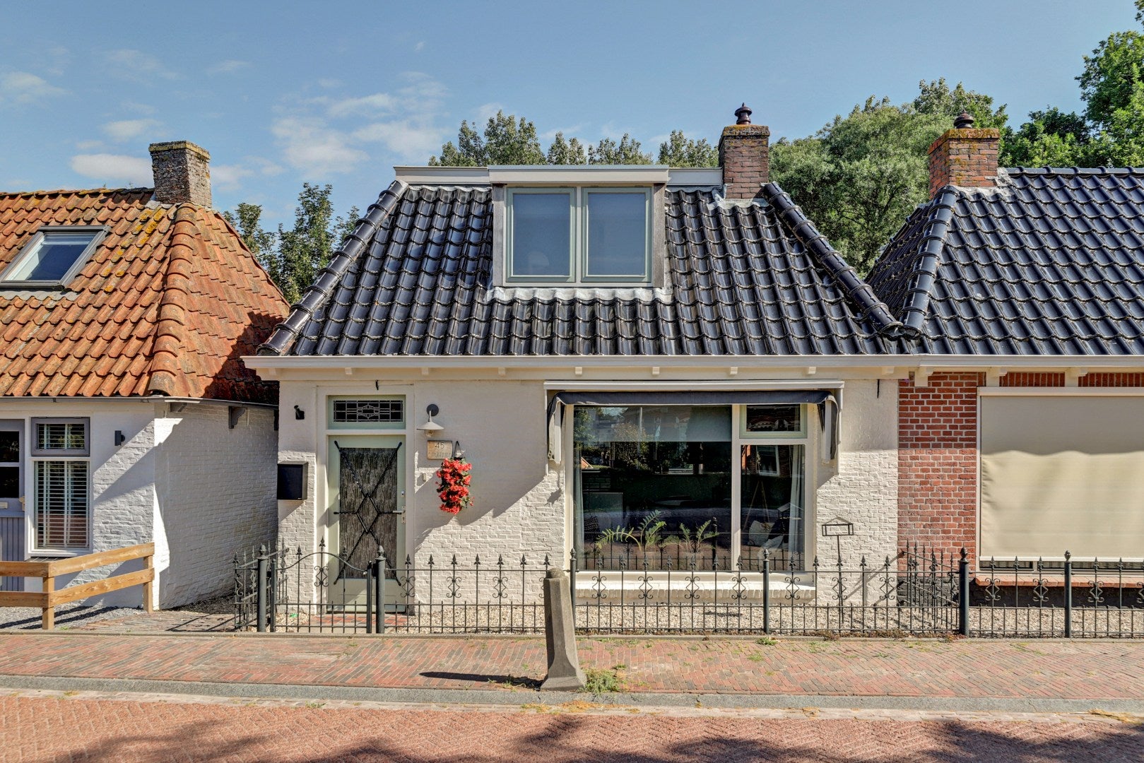 Twee-onder-één-kap te koop: Monnikebildtdijk 45, Oudebildtzijl