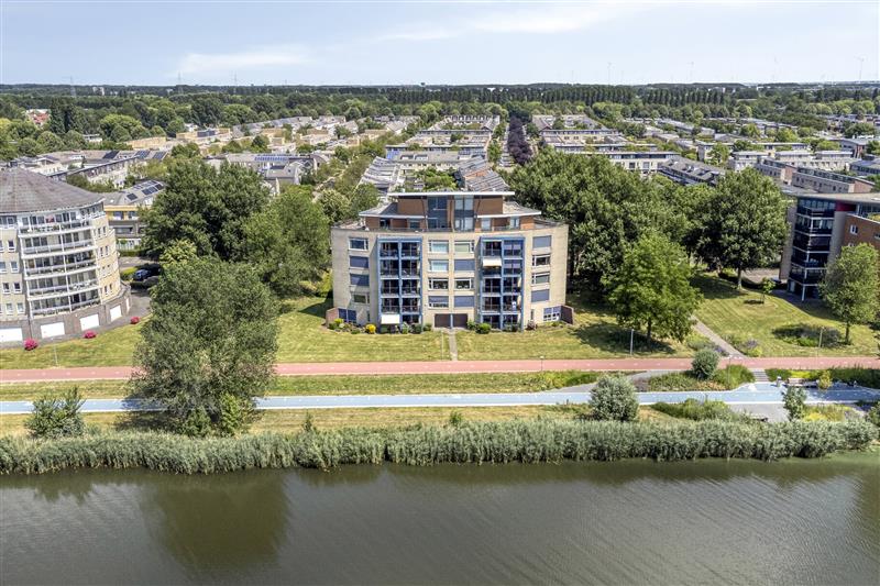 Appartement Fellinilaan 222 in Almere