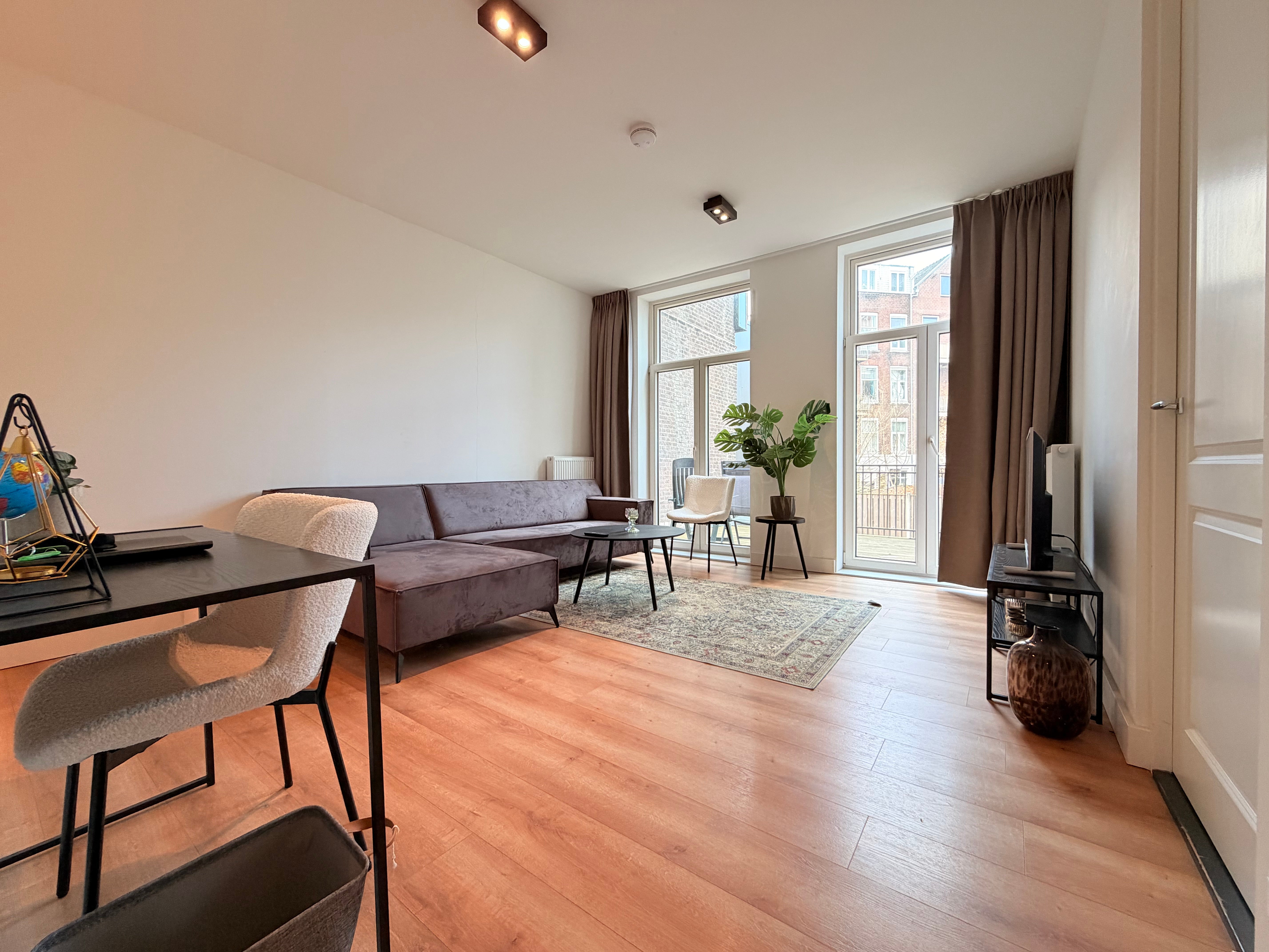 Flat Schiedamsesingel 197 A