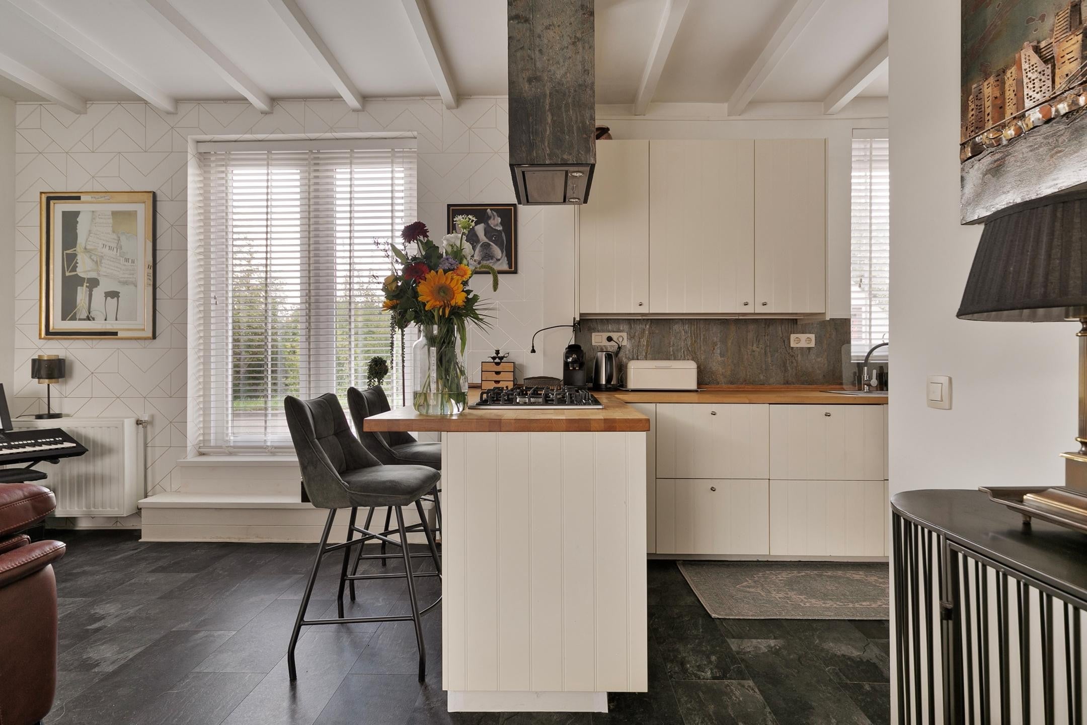 Woning te huur: Dorpsplein, Graauw