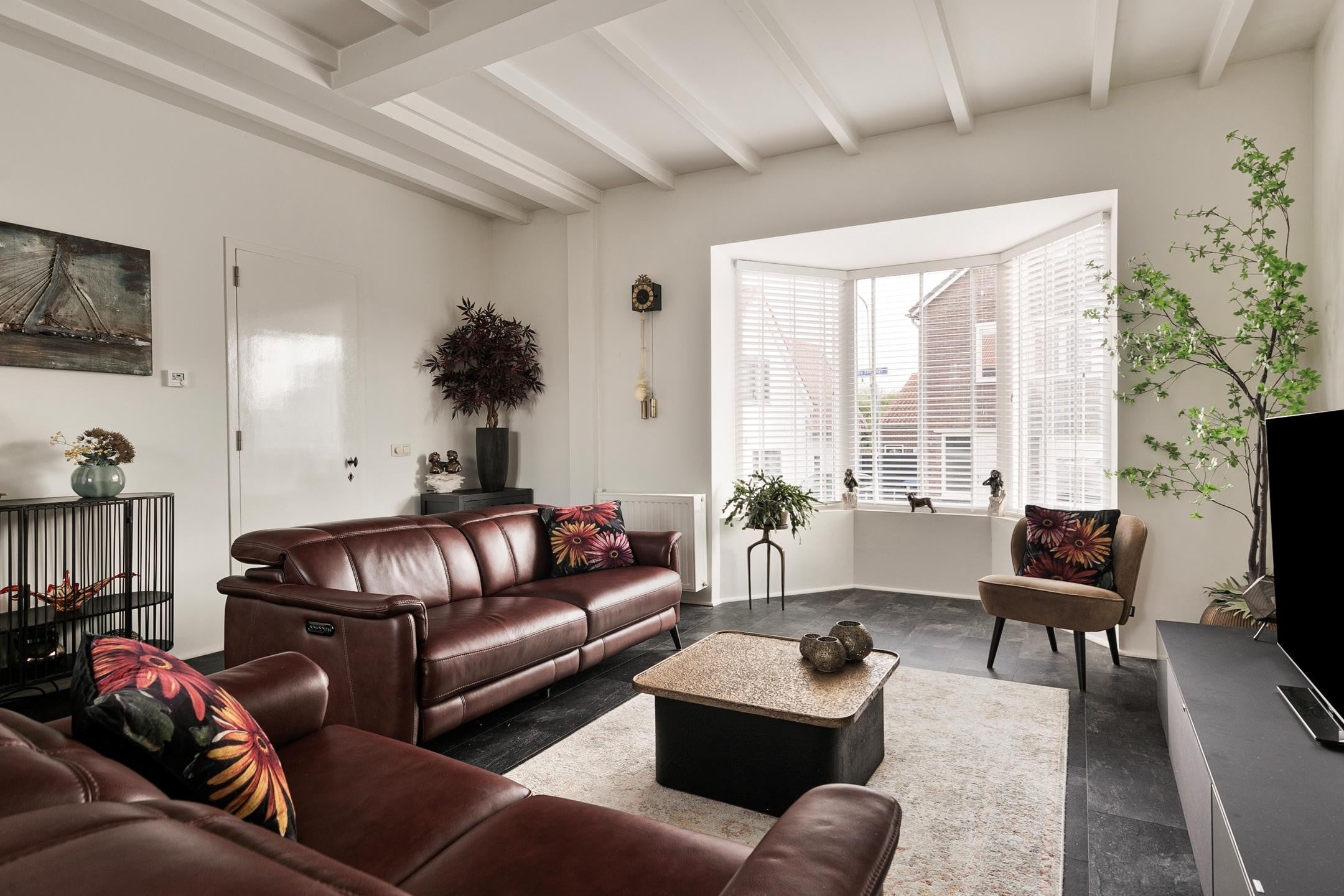 Woning te huur: Dorpsplein, Graauw