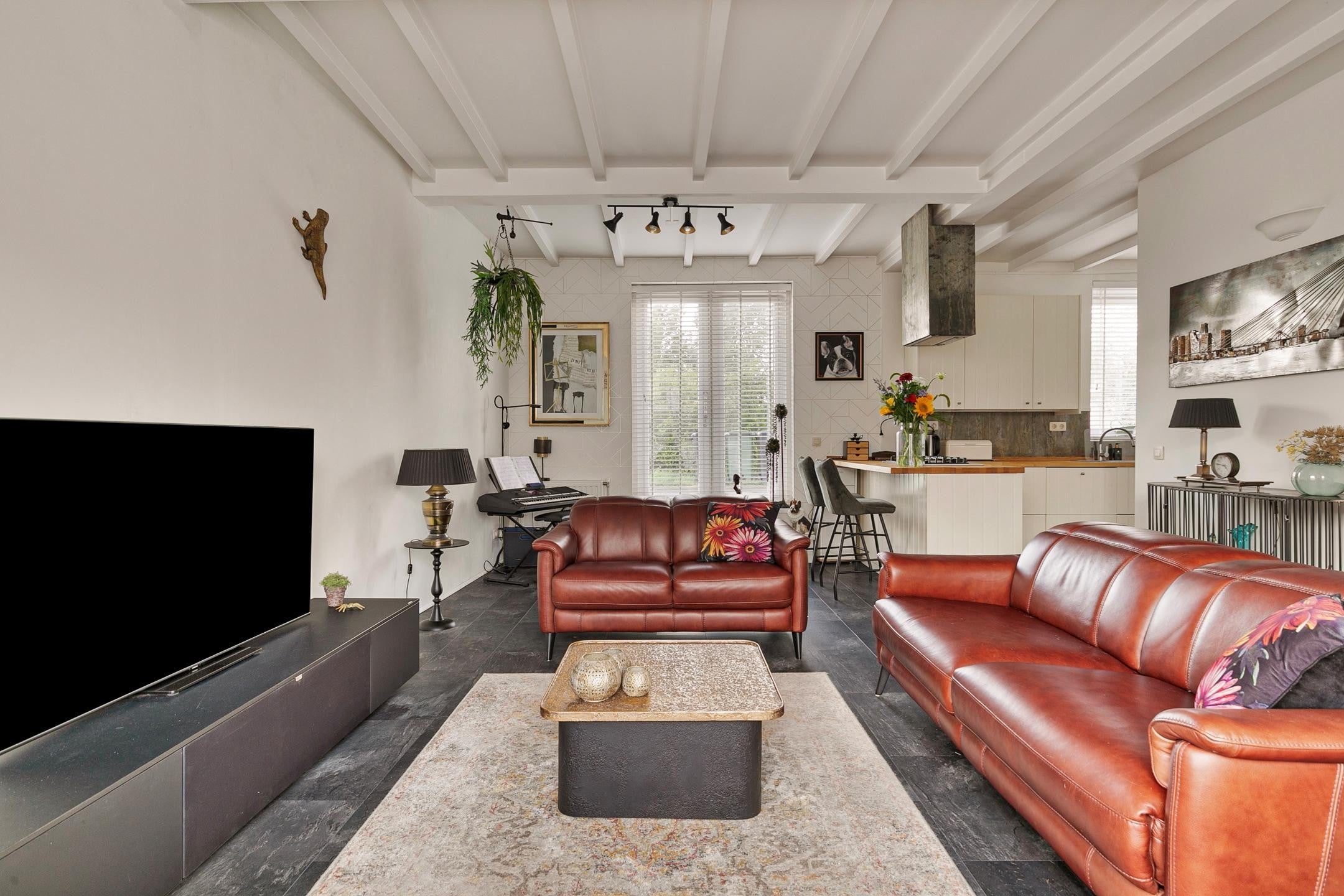 Woning te huur: Dorpsplein, Graauw