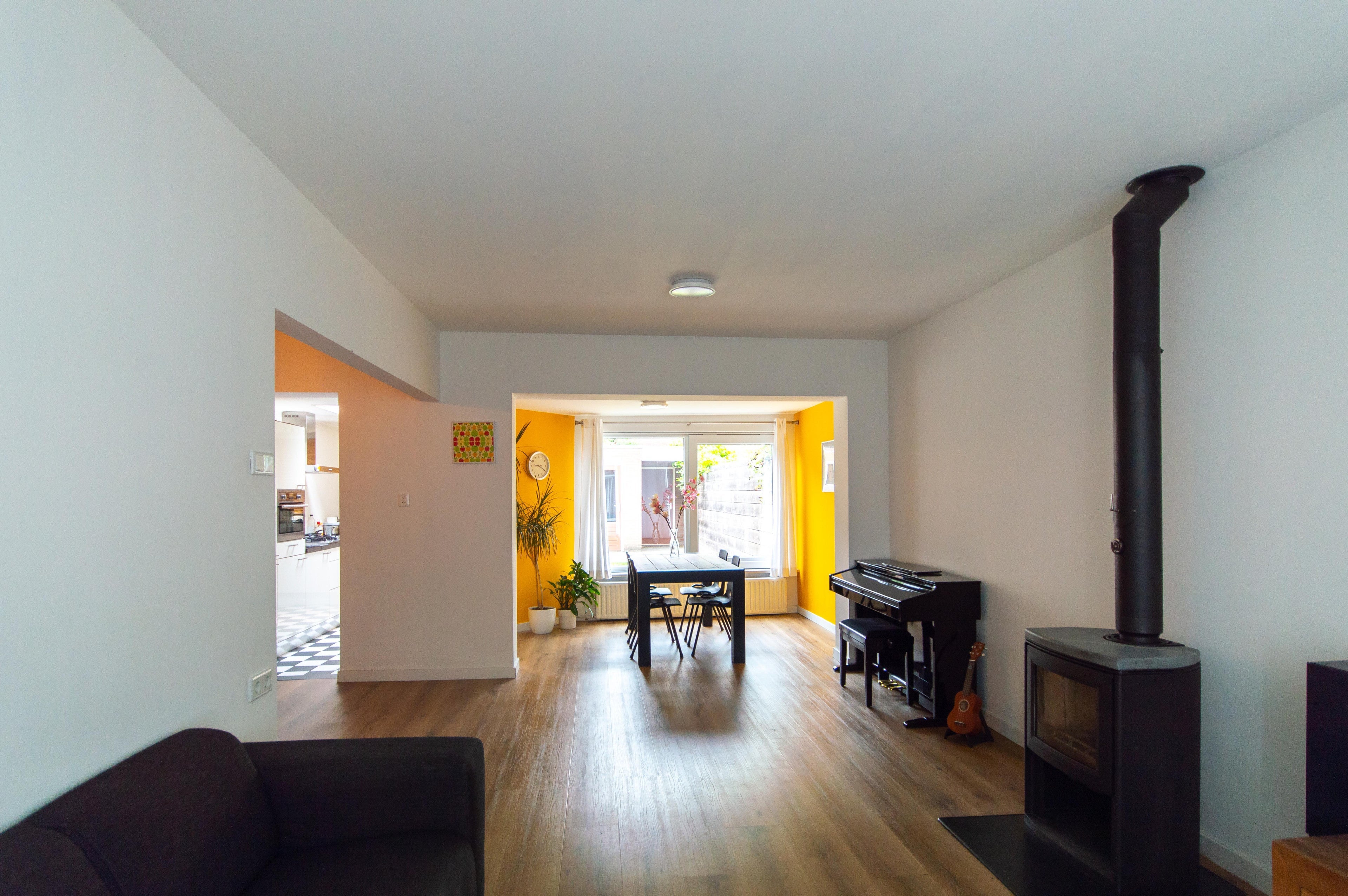Tussenwoning te koop: Outshoornstraat 13, Tilburg