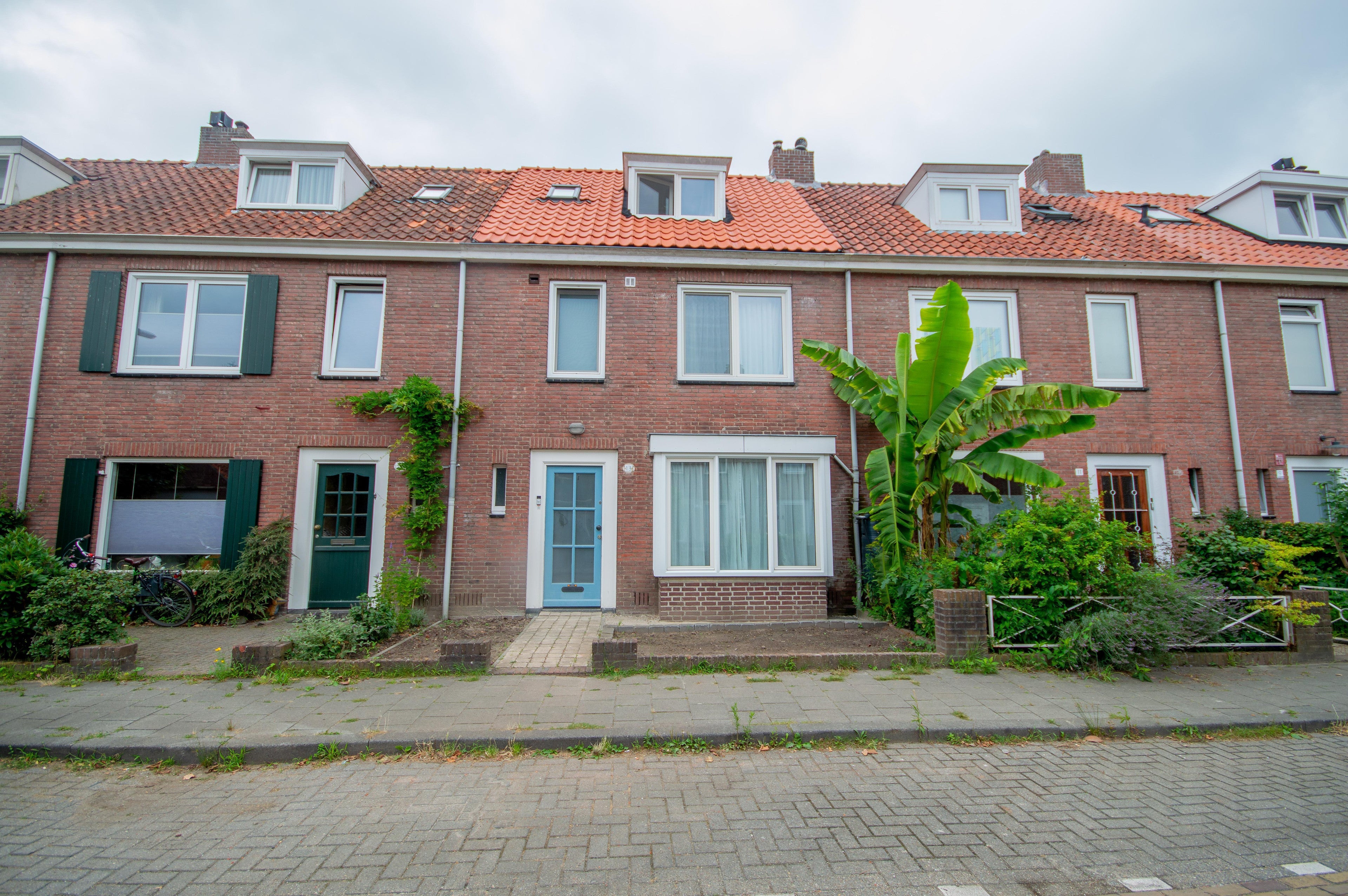 Tussenwoning te koop: Outshoornstraat 13, Tilburg