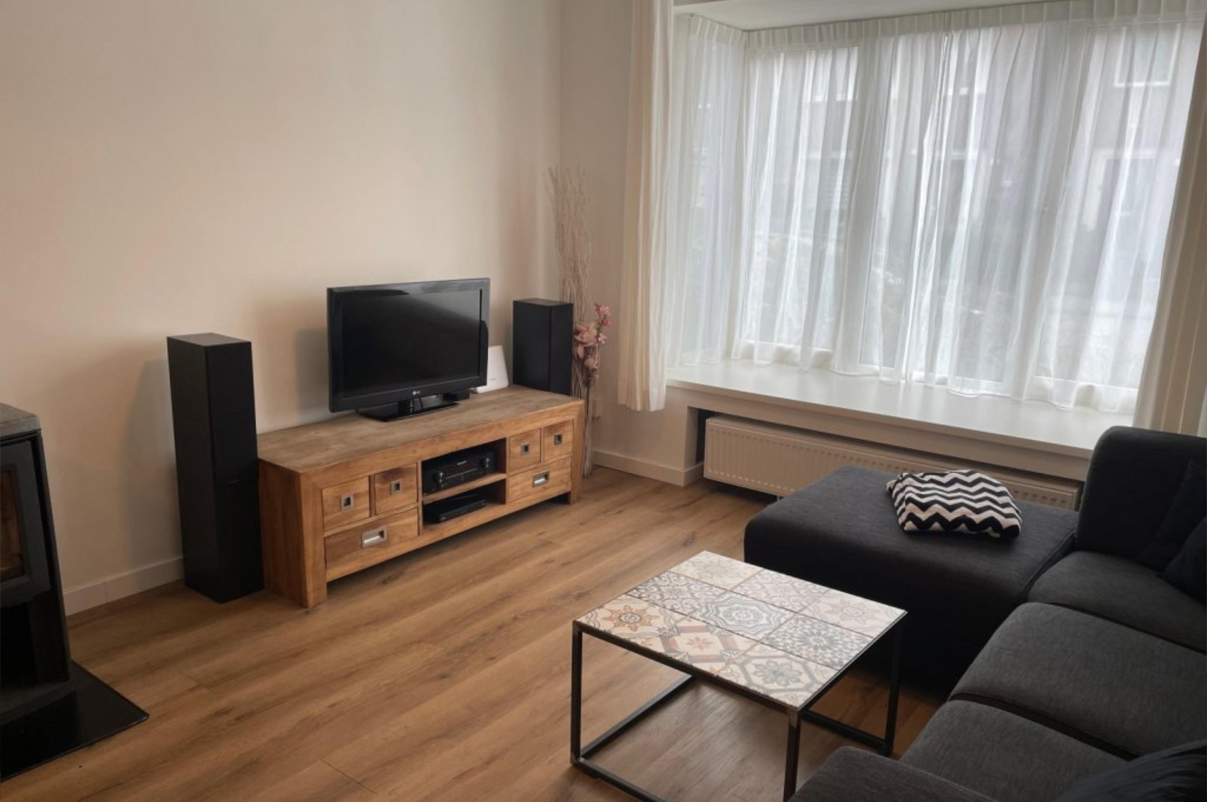 Tussenwoning te koop: Outshoornstraat 13, Tilburg