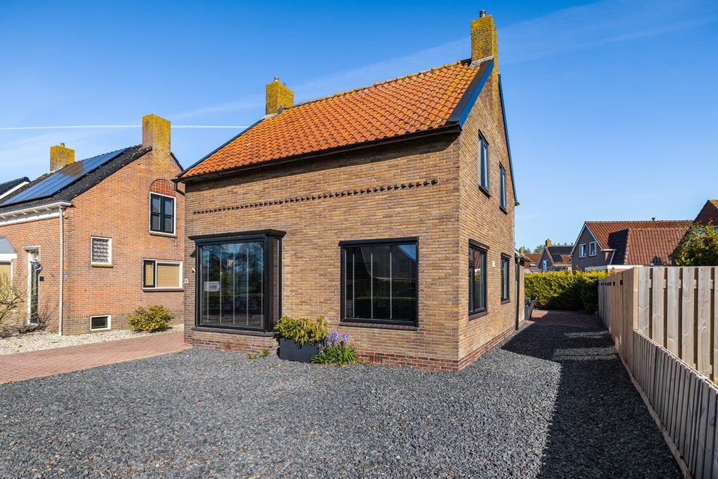 Huis Provincialeweg 73 in Doezum