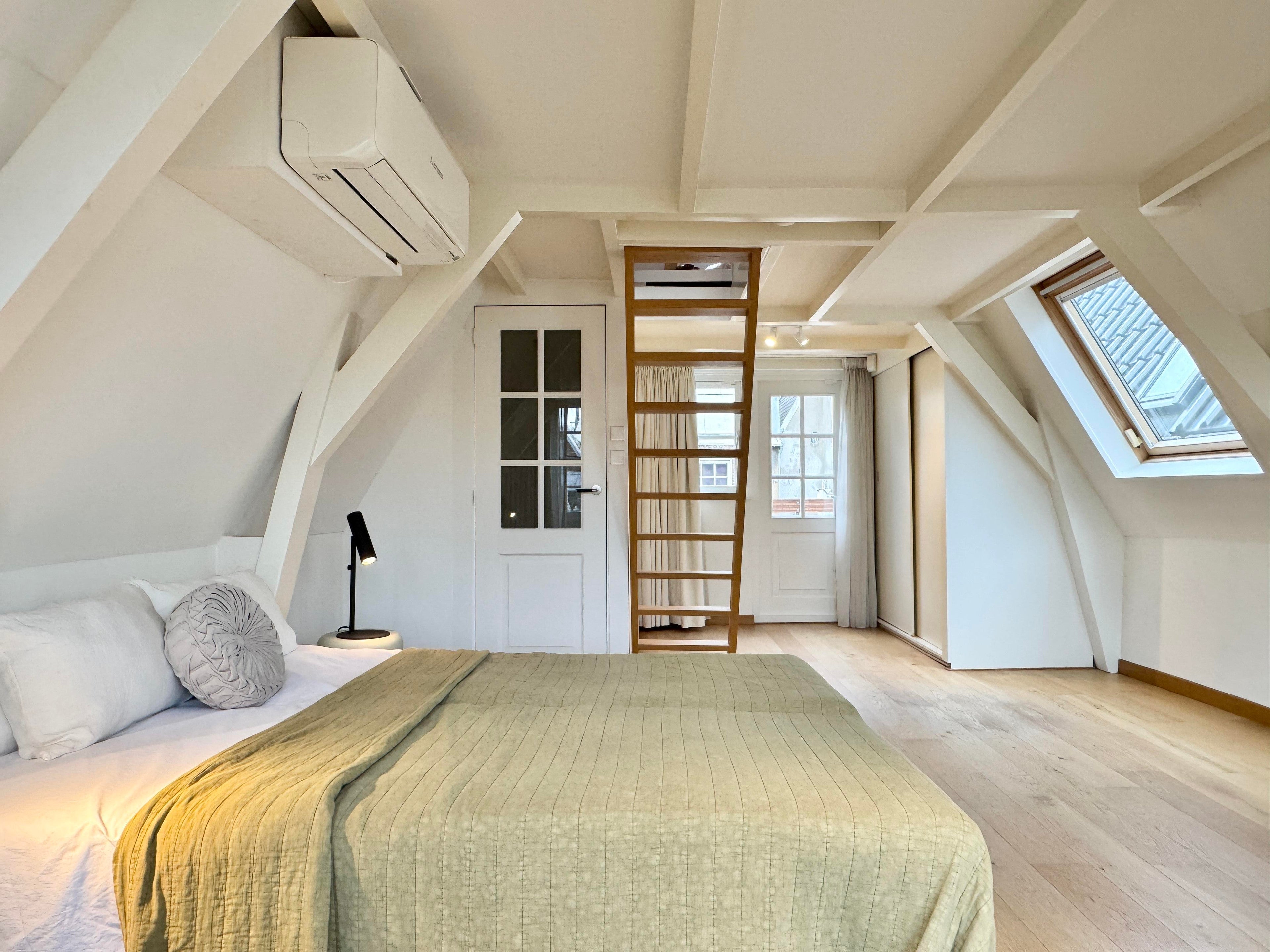 Tussenwoning te koop: Singel 398, Amsterdam