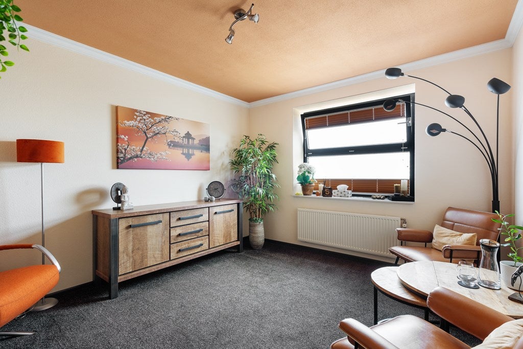 Appartement te koop: Winkelcentrum Woensel 224, Eindhoven