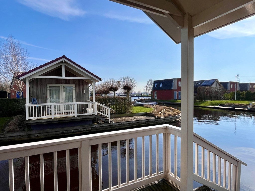 Vrijstaande woning te koop: Meinesleatwei 20, Akkrum