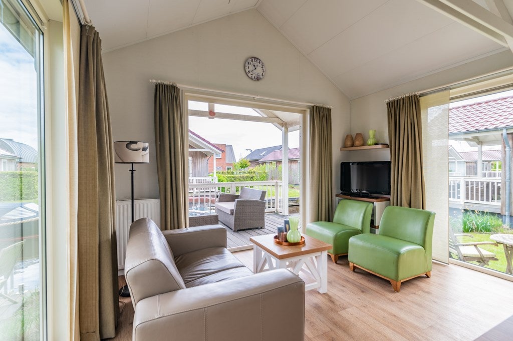 Vrijstaande woning te koop: Meinesleatwei 20, Akkrum