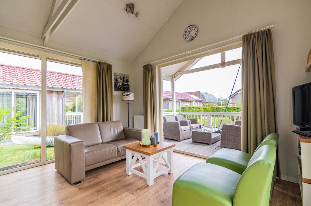 Vrijstaande woning te koop: Meinesleatwei 20, Akkrum