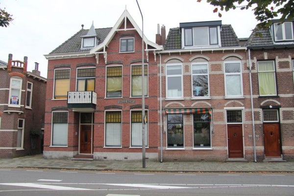 Flat Hoofdstraat in Sassenheim