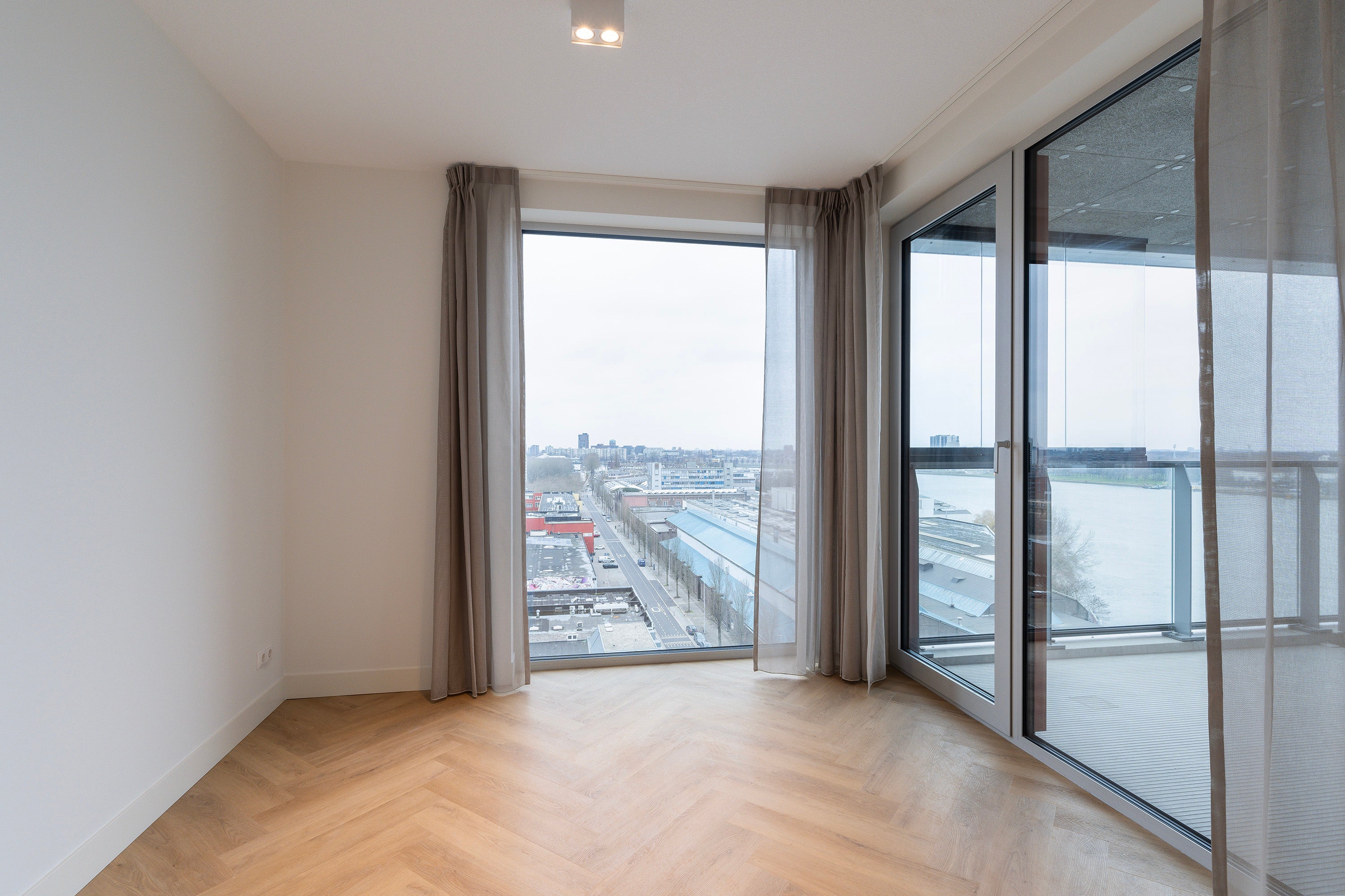 Appartement te huur: Piekstraat 211, Rotterdam