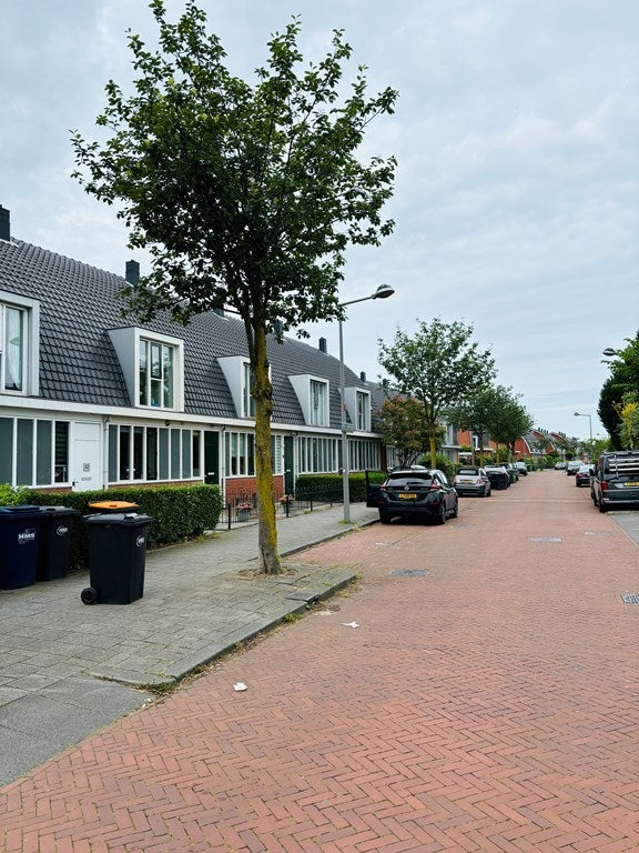 Huis Hans Larivelaan 26 in Den Haag