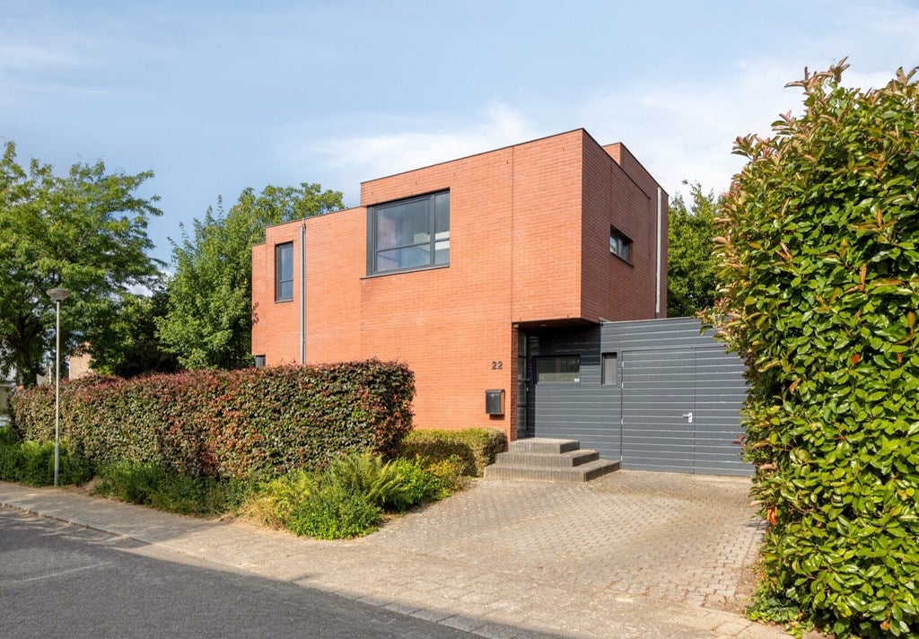 Huis Aan het beeldje 22 in Gronsveld