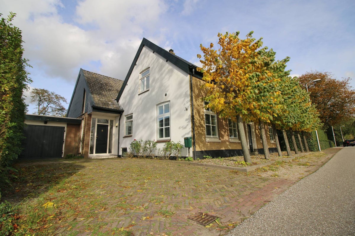 Hendrik-ido-ambacht – 3342LA