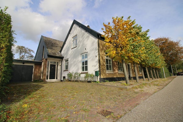 Casa Achterambachtseweg en Hendrik-Ido-Ambacht