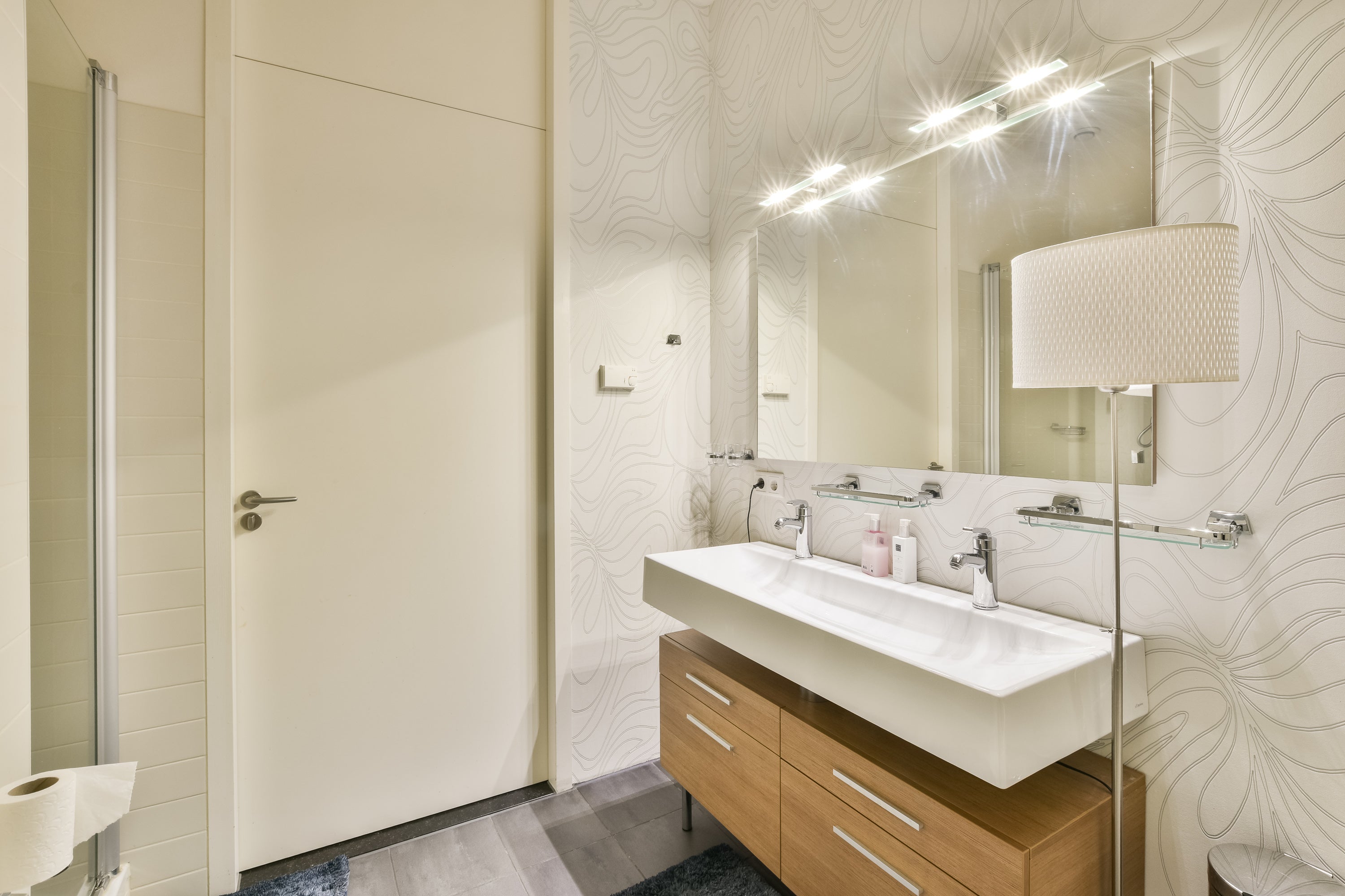 Woning te huur: Gustav Mahlerplein, Amsterdam